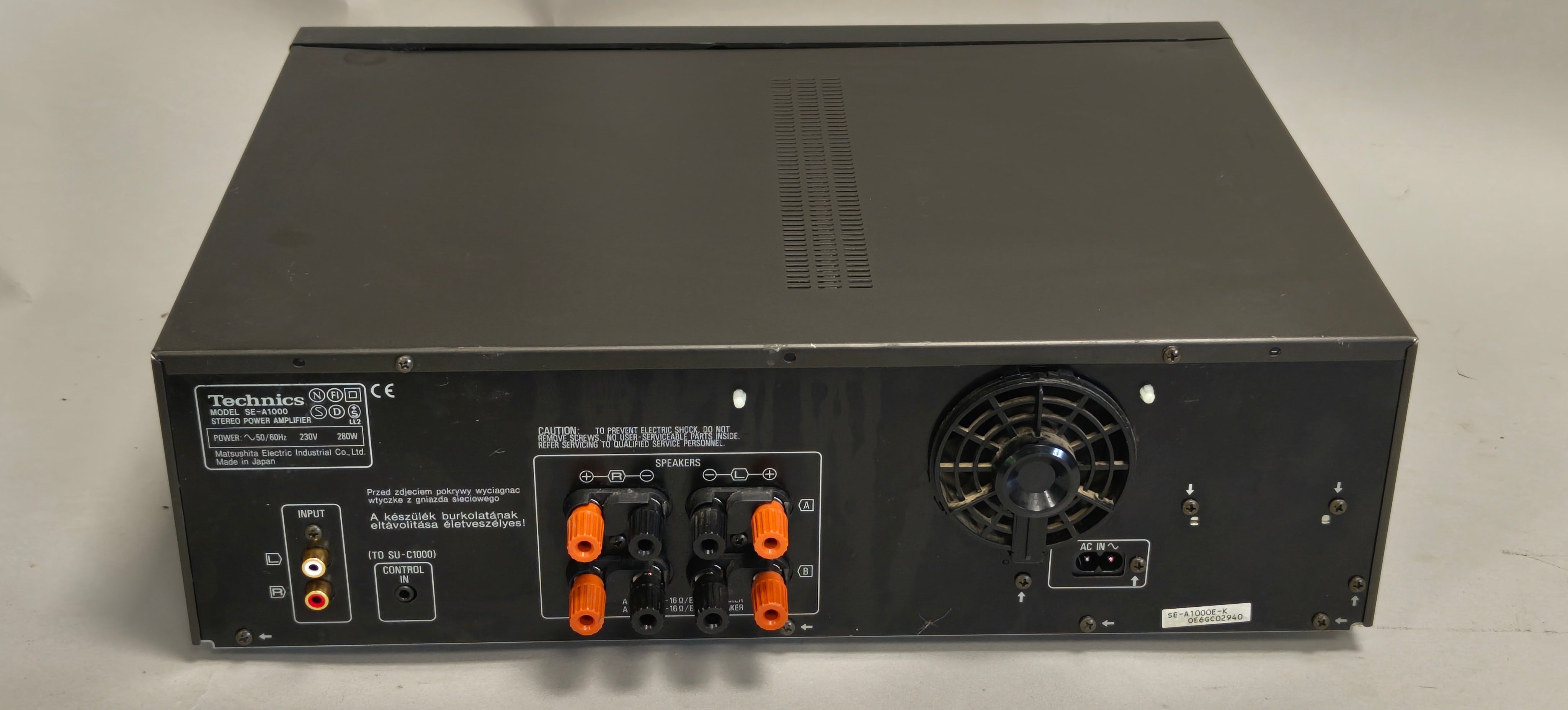 Technics SE-A1000 – A1000 Reference Stereo Power Amplifier