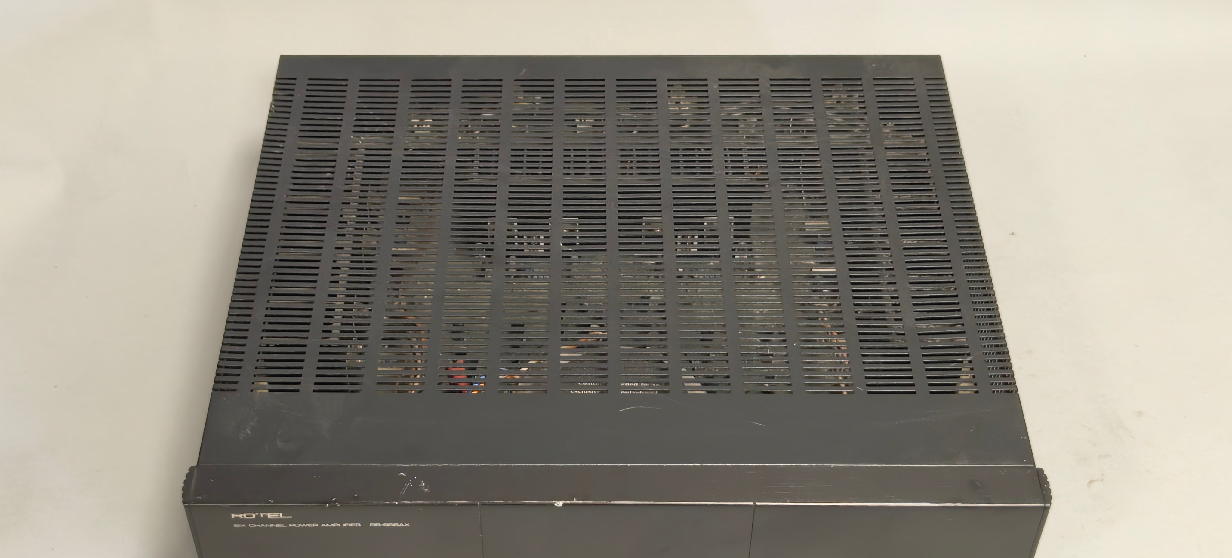 Rotel RB-956AX Six-Channel Power Amplifier
