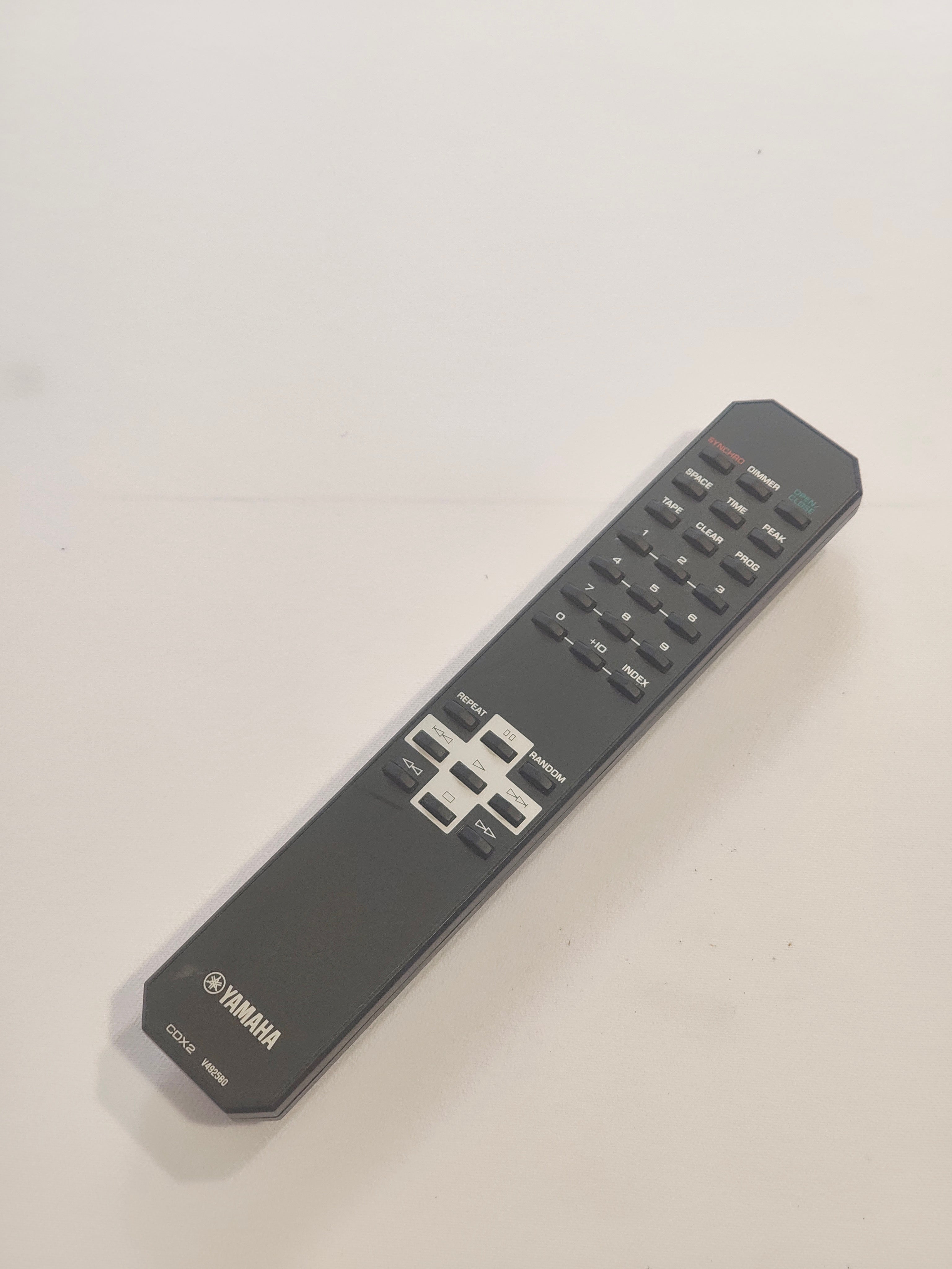 Originalus YAMAHA CDX2 nuotolinio valdymo pultas VB25800