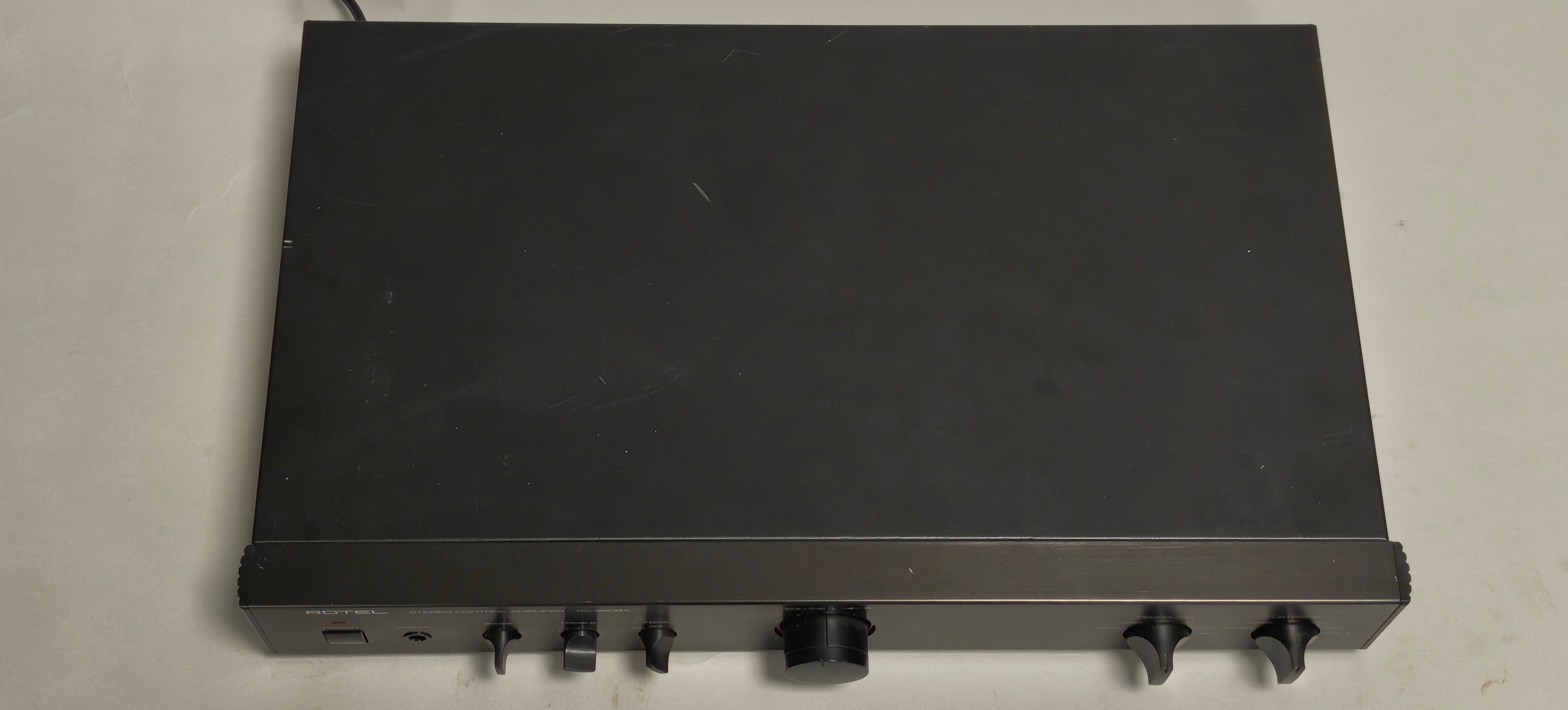 Rotel RC-980BX Stereo Control Amplifier