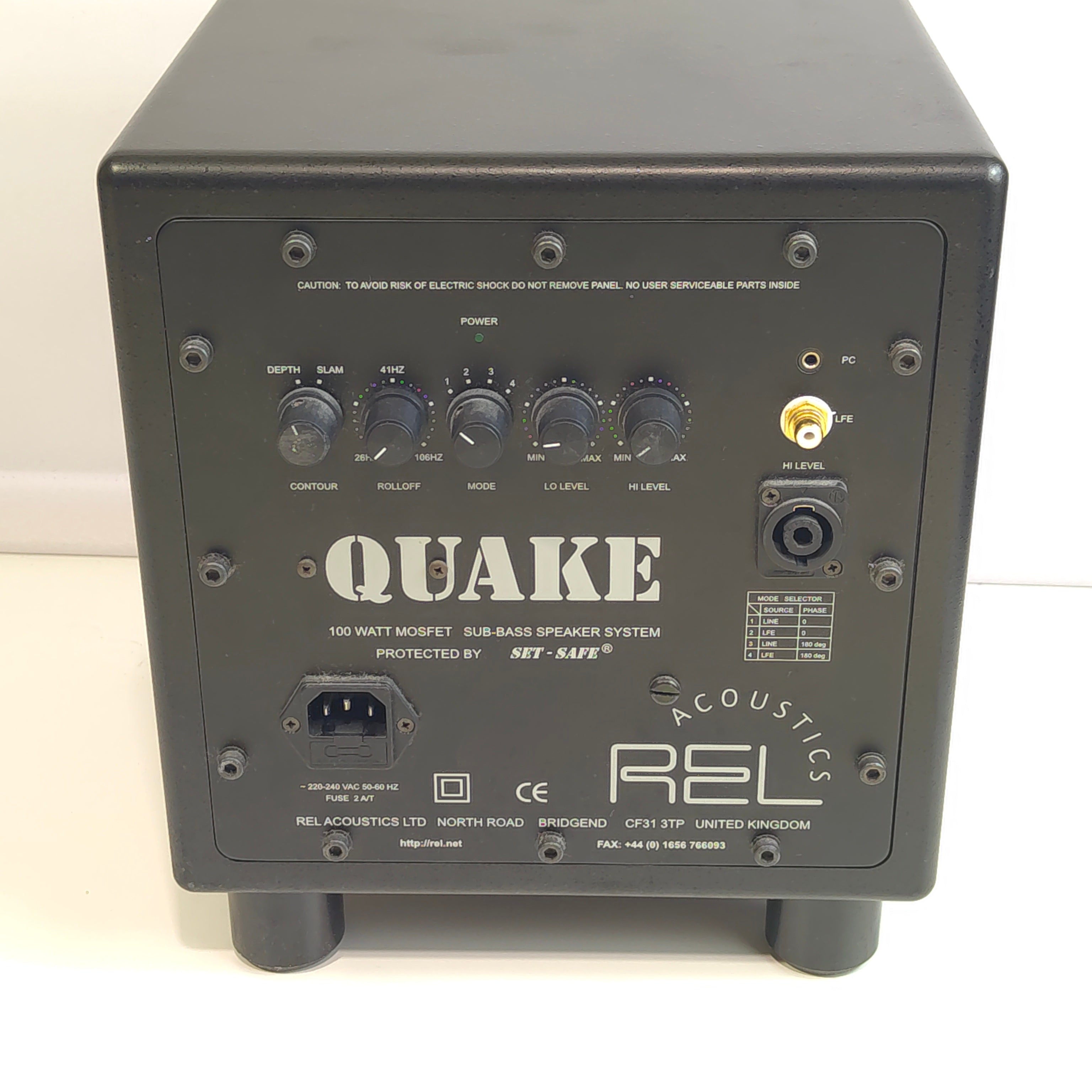 REL Acoustics Quake aktyvus žemų dažnių garsiakalbis (subwoofer)