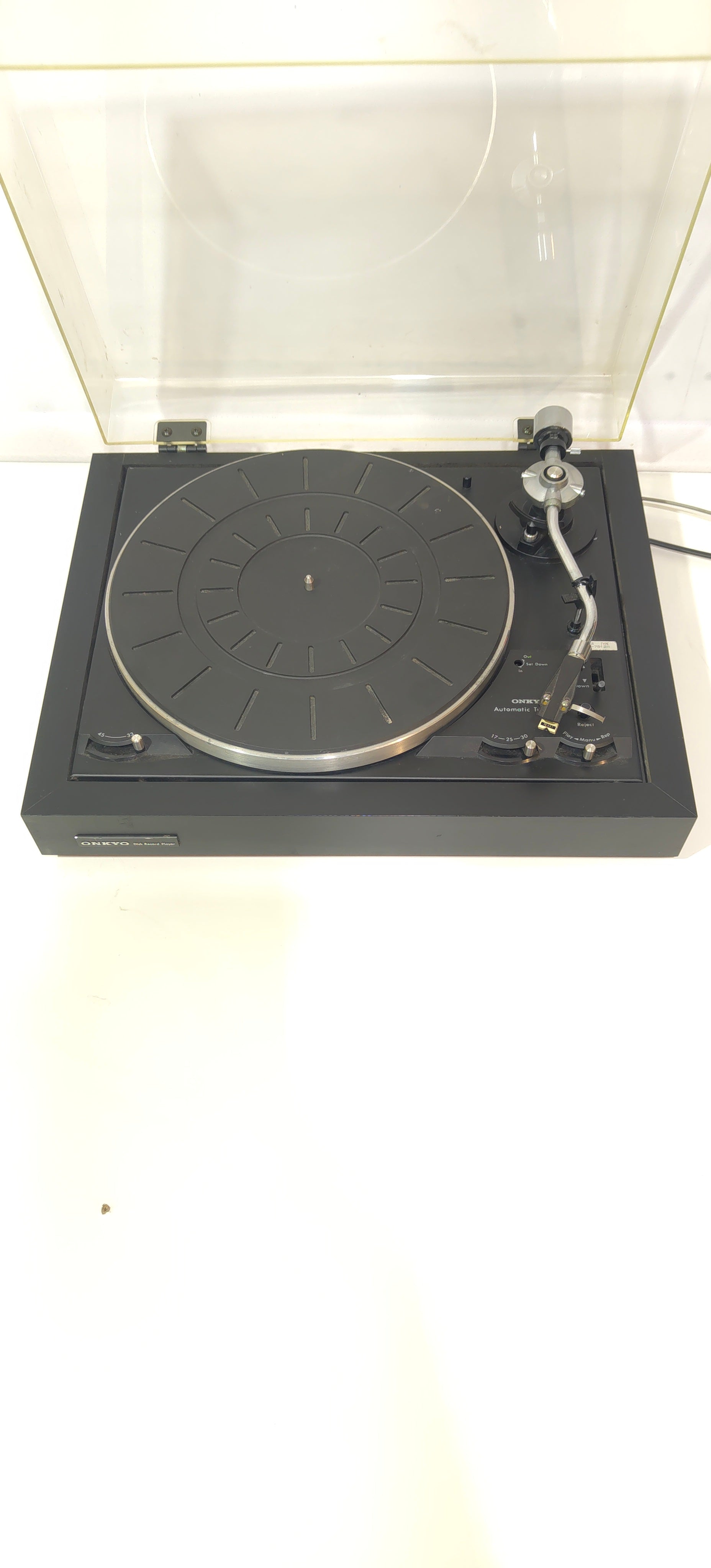 Onkyo CP-100A – automatinis vinilinių plokštelių grotuvas