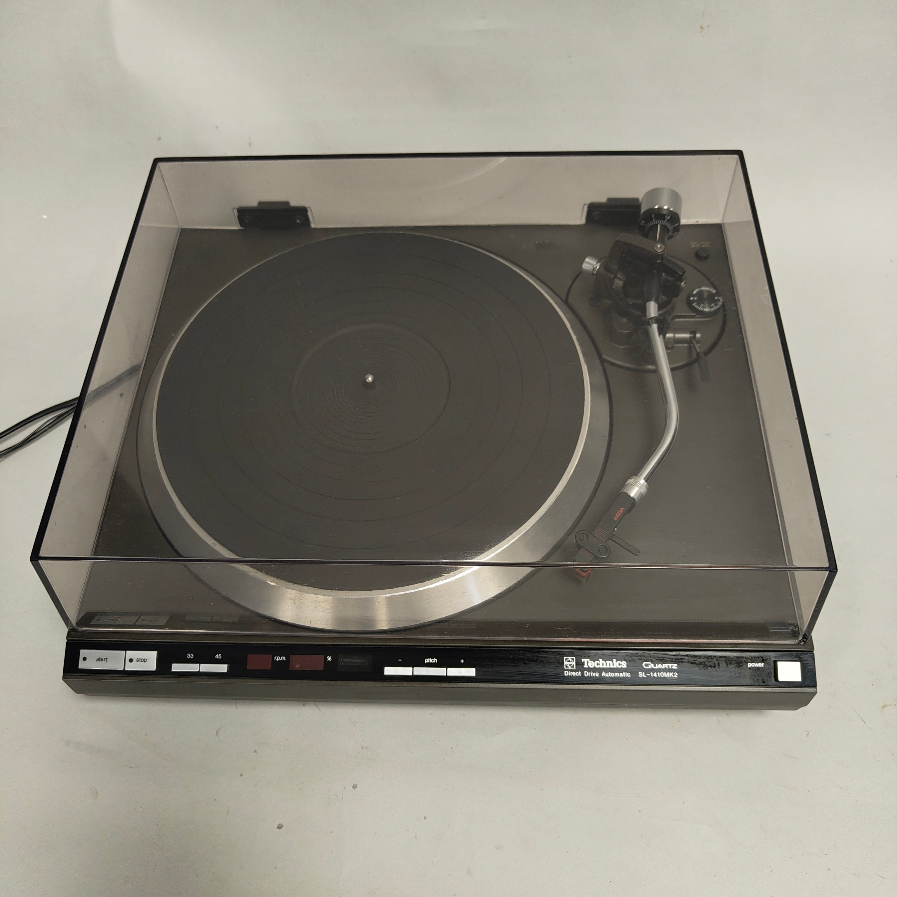 Technics SL-1410MK2 Quartz Direct Drive Automatic Turntable