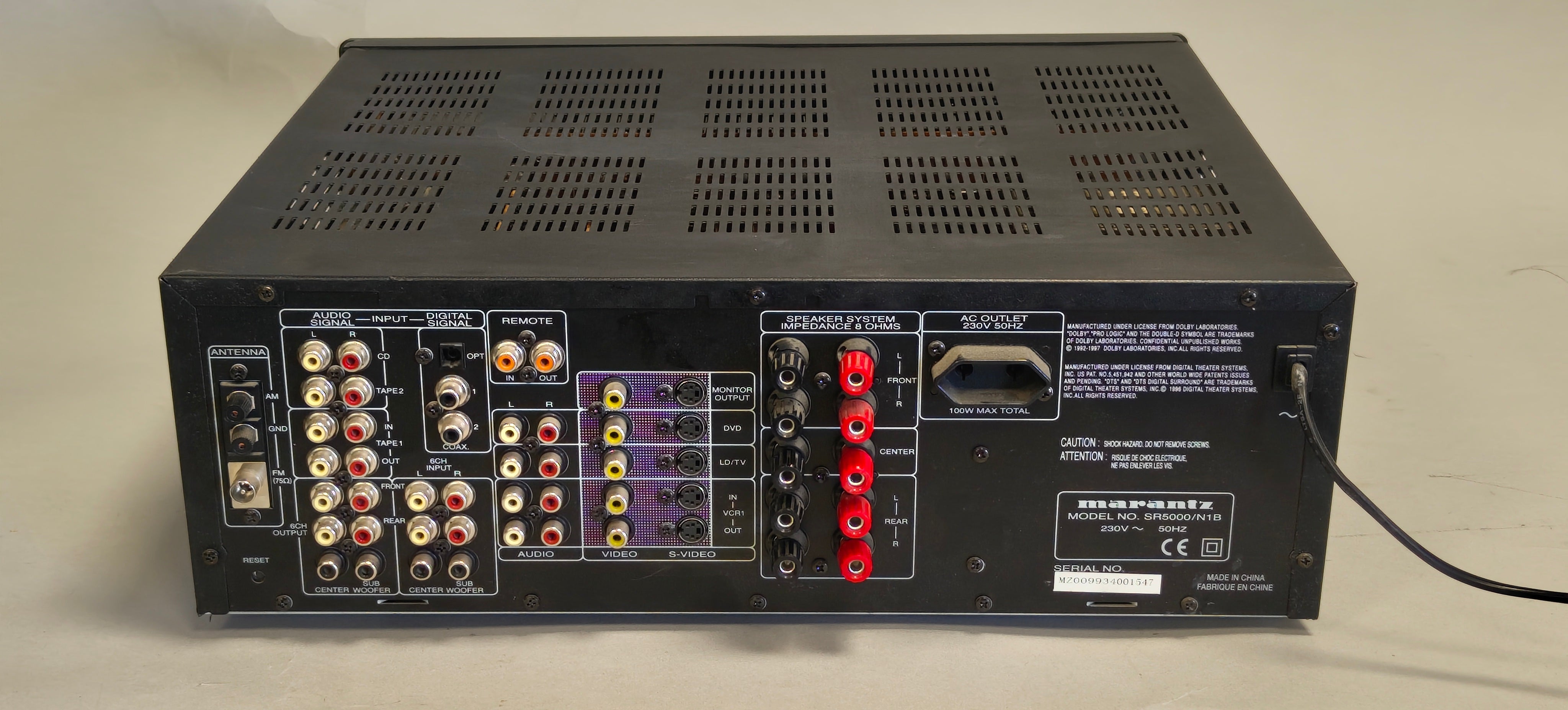 Marantz SR8000
