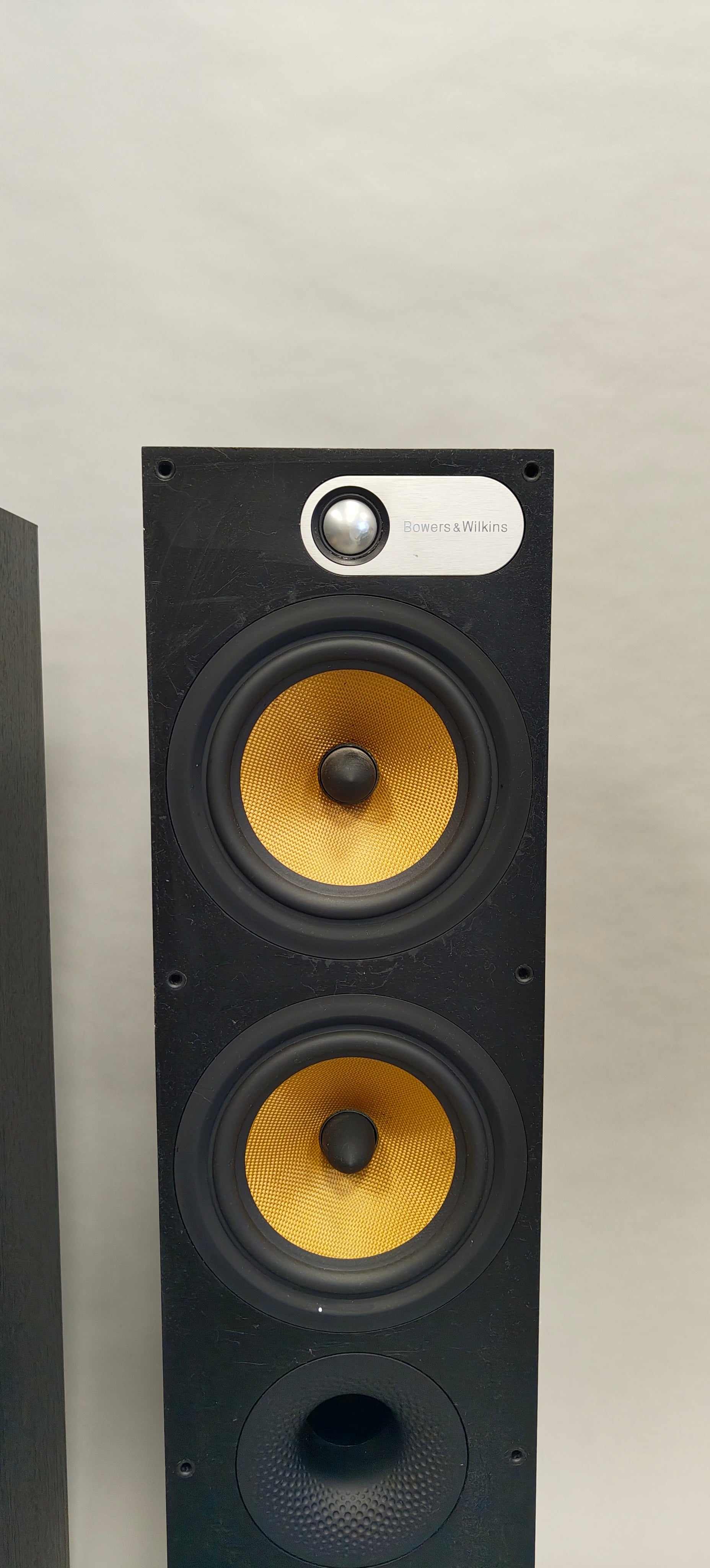 Bowers & Wilkins 684 Floor standing Speakers