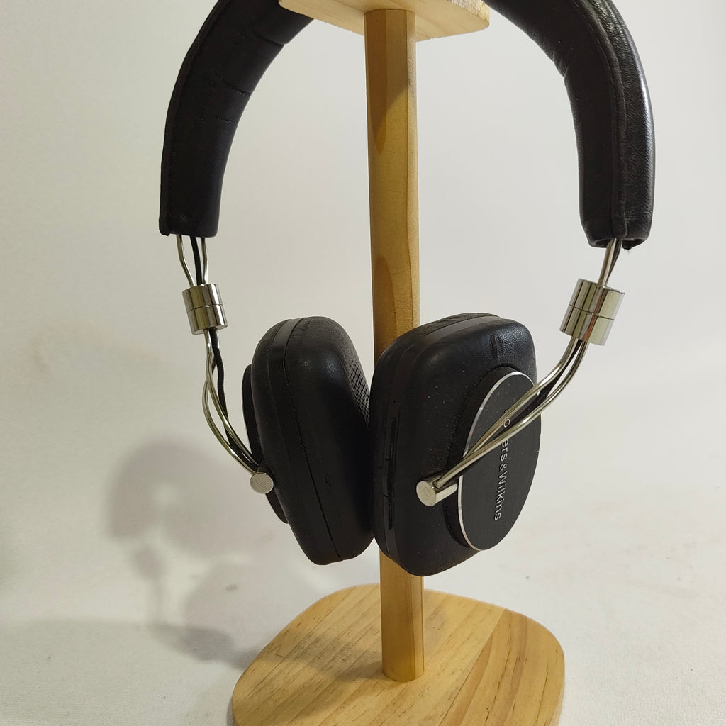 Bowers & Wilkins P5